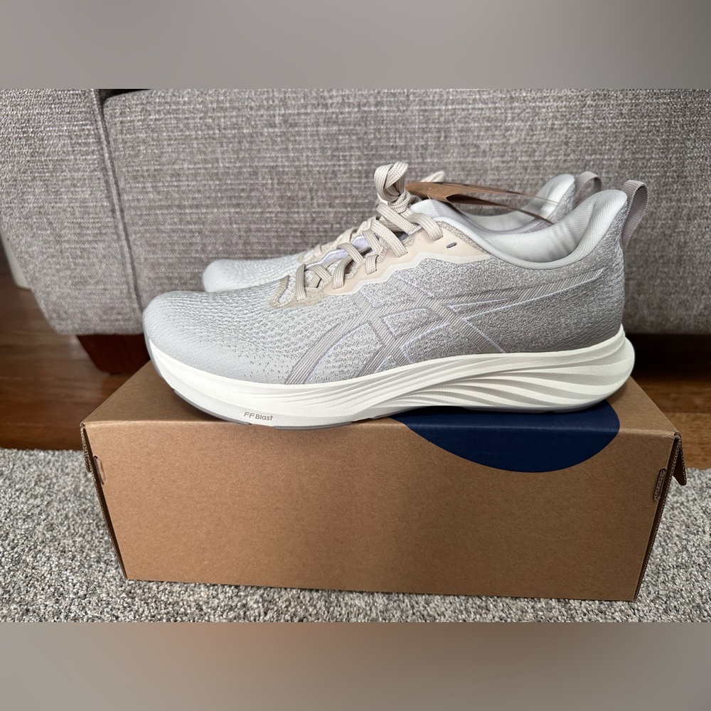 ASICS Women's Light Gray Athletic Shoes - size 10.5